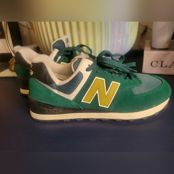 New Balance 574 Marsh Green New Spruce Sneakers - Picture 2 of 8